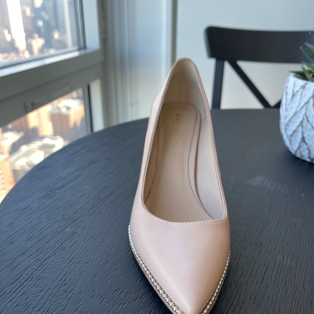 Coach BeadChain Size 8 GUC 3 1/2” Pumps Does Not Have Original Box - Picture 6 of 10